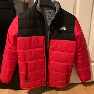 The north face boys jacket red size L 14/16